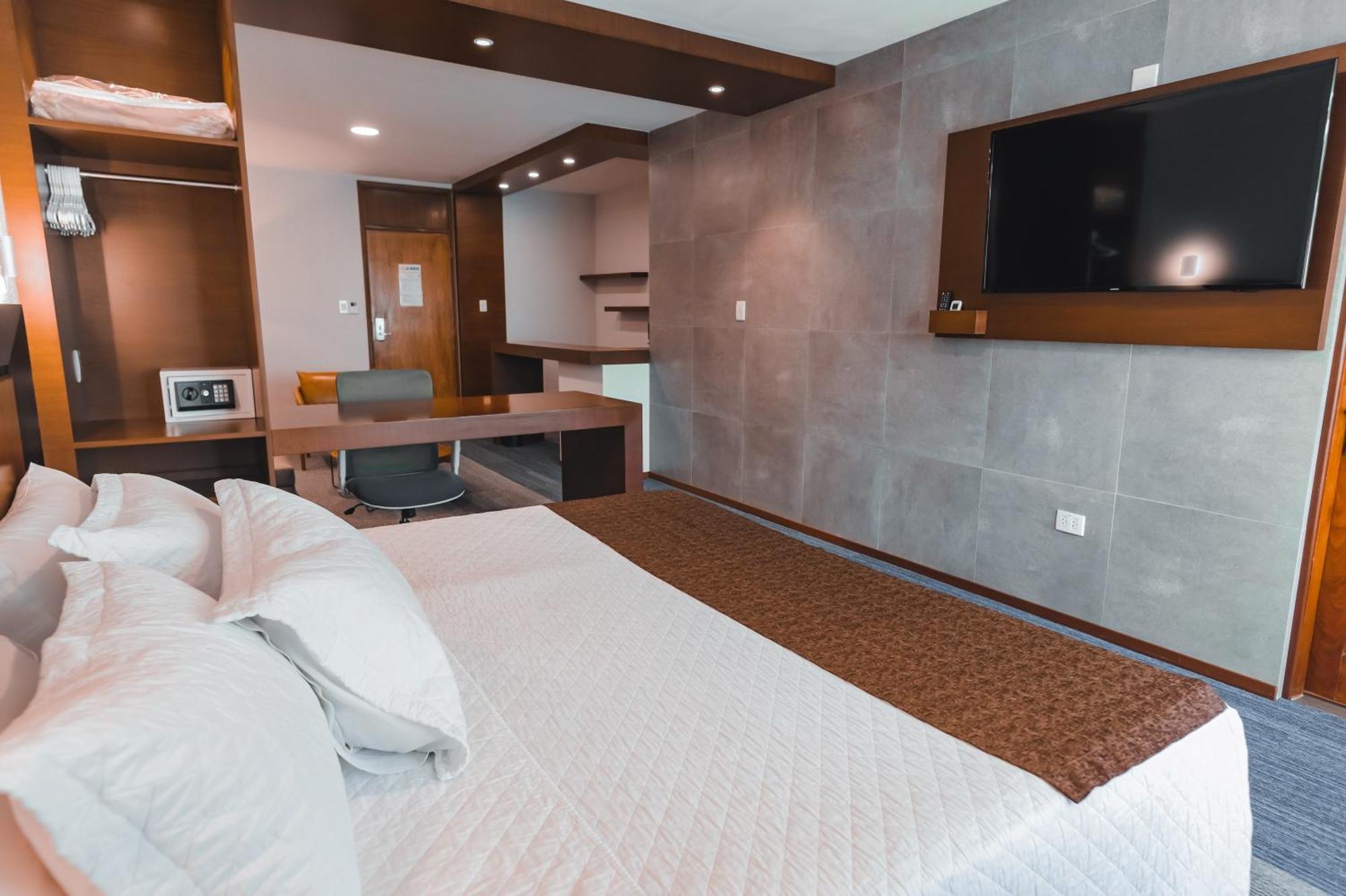 Hotel Cortez Santa Cruz de La Sierra Dış mekan fotoğraf